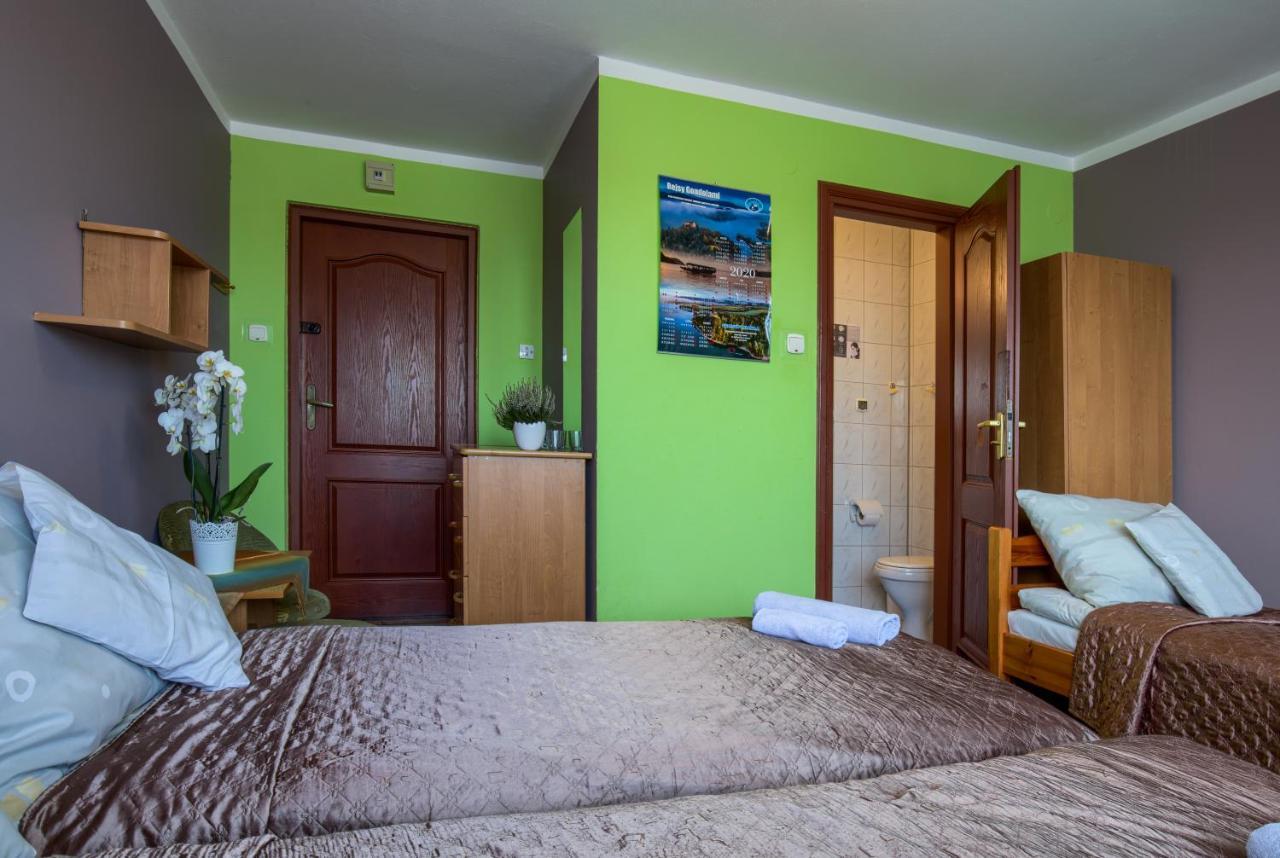 Zajazd Czorsztynski Maniowy Bagian luar foto