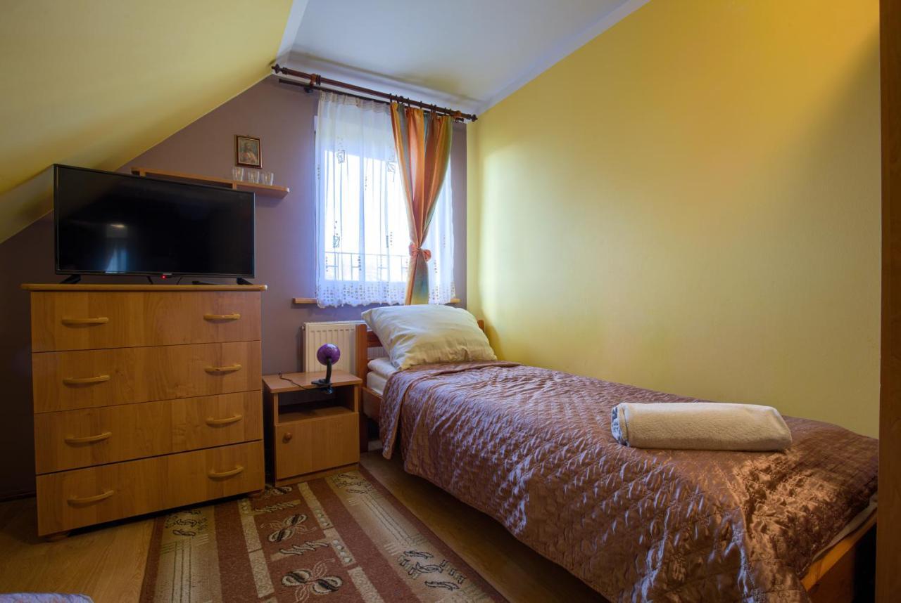 Zajazd Czorsztynski Maniowy Bagian luar foto